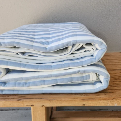 Cotton quilted blanket