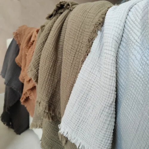 Cozy cotton blanket