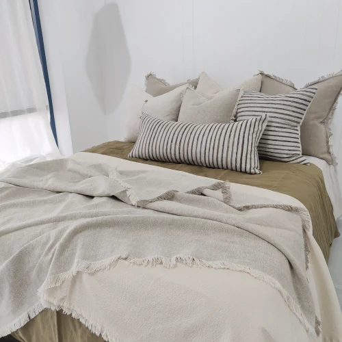Heavyweight linen bedcover