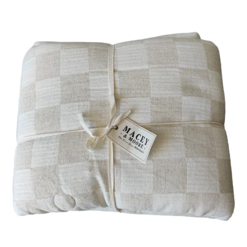 Quilted bed cover