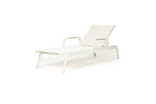 Adjustable sun lounger