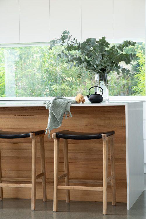 Black saddle stool