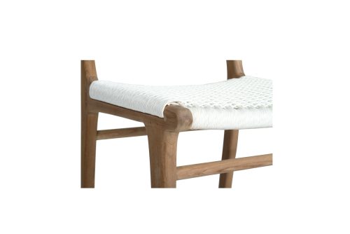 Minimalist bar stool