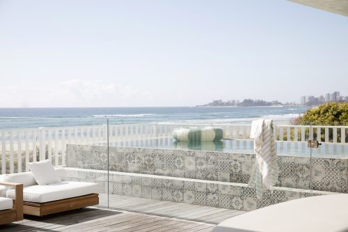 UV-resistant outdoor sunbed