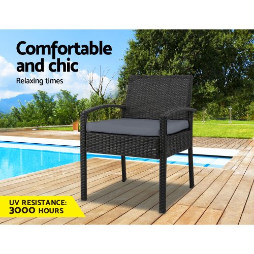 Cushioned patio chair