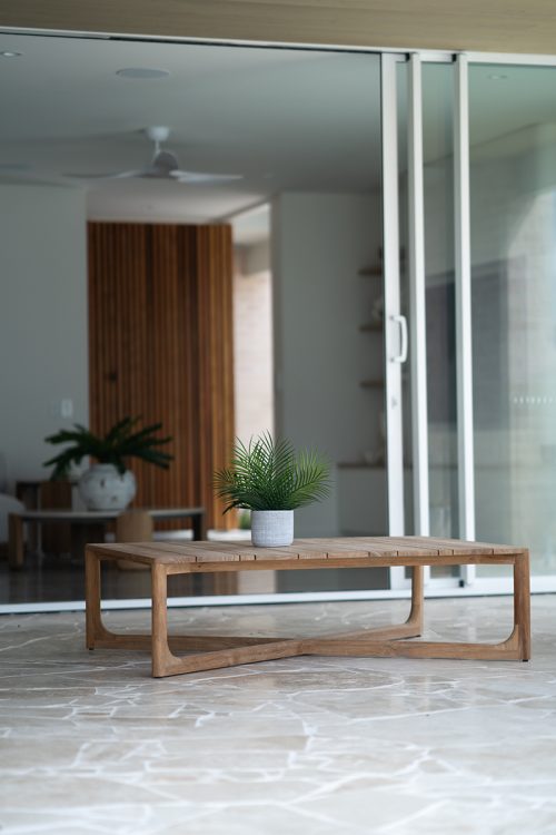 Sebastian coffee table