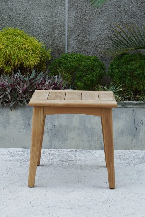 Square patio table