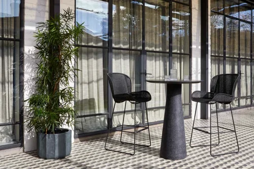 matte black plant pots