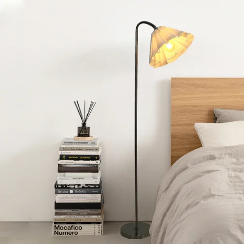 minimalist floor light