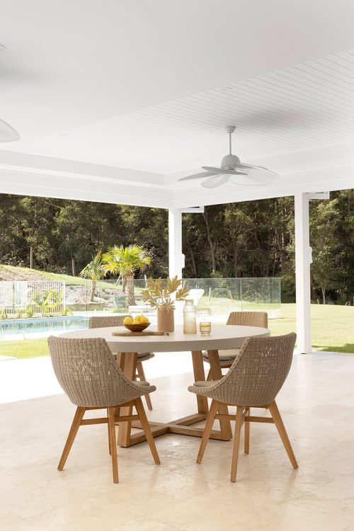 outdoor dining chair