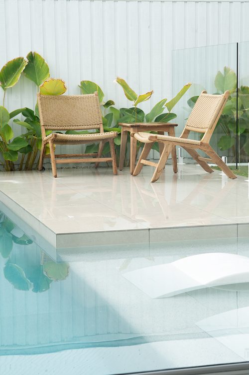 sand accent chair