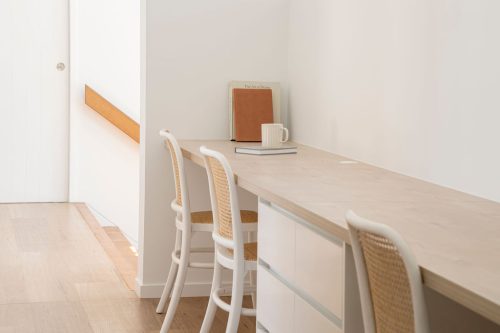 contemporary stacking chair