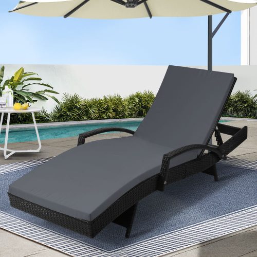 cushioned beach chair