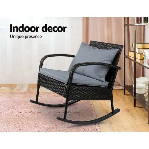 wicker patio lounge